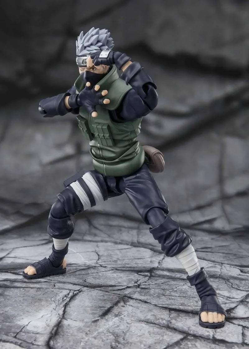 Naruto: Shippuden - S.H.Figuarts - Kakashi Hatake (The Famed Sharingan Hero) (Reissue) (Preorder March 2027)