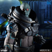 Mezco - DC Comics One:12 Collective Deluxe Mr. Freeze - Collectables > Action Figures > toys -  MEZCO TOYS