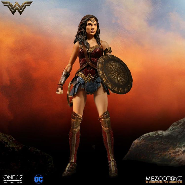 Wonder Woman One:12 Collective Wonder Woman - Action & Toy Figures -  MEZCO TOYS