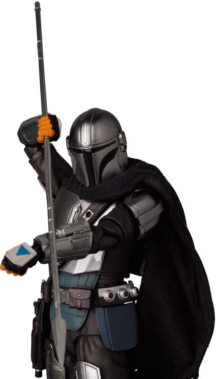 The Mandalorian MAFEX #200 The Mandalorian - Ver. 2.0 — Toy Snowman