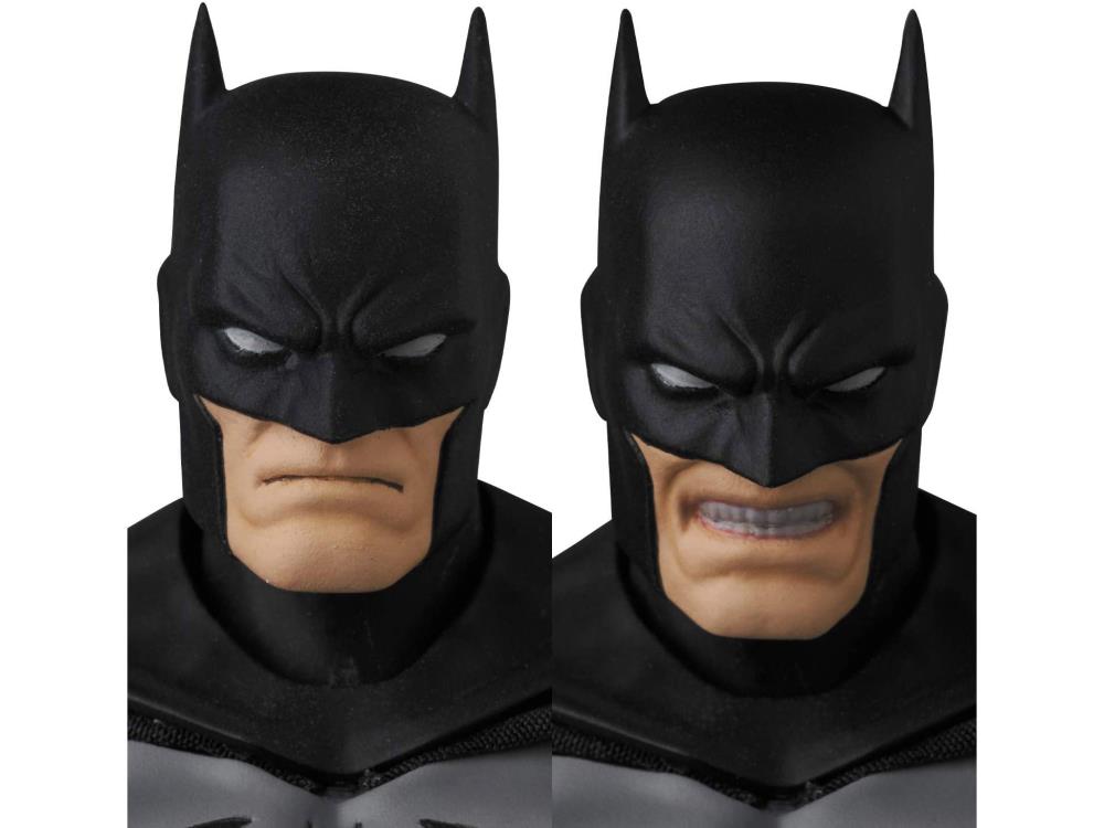 Batman: Hush MAFEX #126 Batman (Black Version) — Toy Snowman