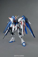 MG FREEDOM GUNDAM Z.A.F.T Mobile Suit ZGMF-X10A  1/100 Ver.2.0 - Model Kits -  Bandai