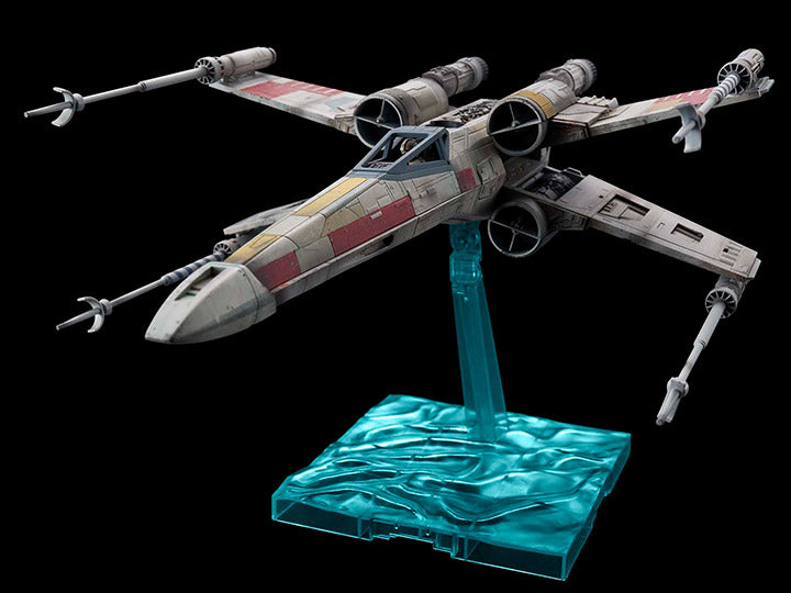 Star Wars X-Wing Starfighter Red 5 (Rise of Skywalker) 1/72 Scale Model Kit - Toy Snowman