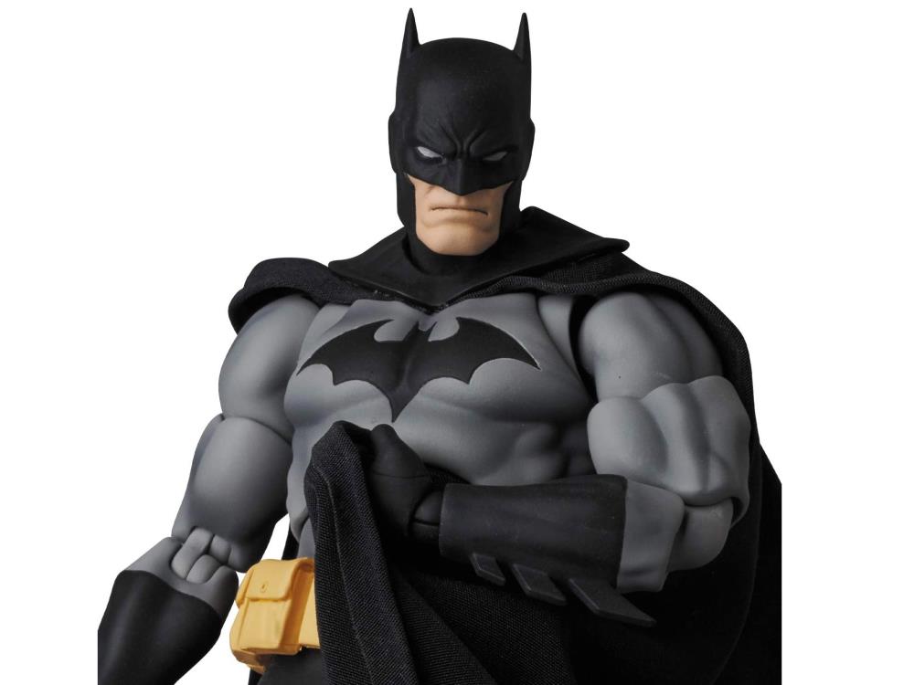 Batman: Hush MAFEX #126 Batman (Black Version) — Toy Snowman