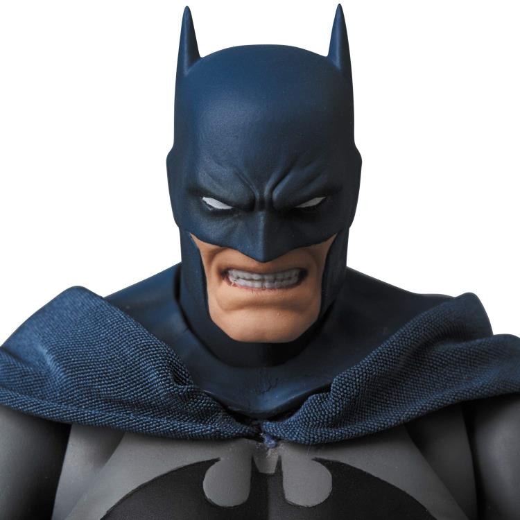 Batman: Hush MAFEX #105 Batman - reissue — Toy Snowman