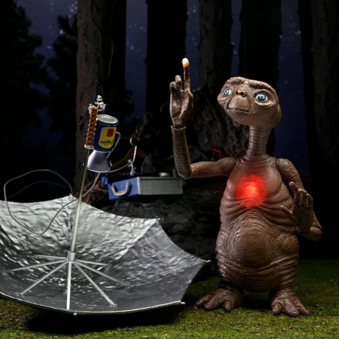 NECA 40th Anniversary Ultimate Deluxe E.T. with LED Light-up Chest - Collectables > Action Figures > toys -  Neca