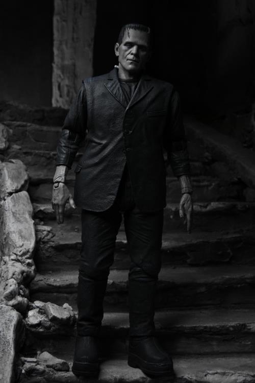 Universal Monsters Ultimate Frankenstein's Monster (Black & White) Figure - Action & Toy Figures -  neca