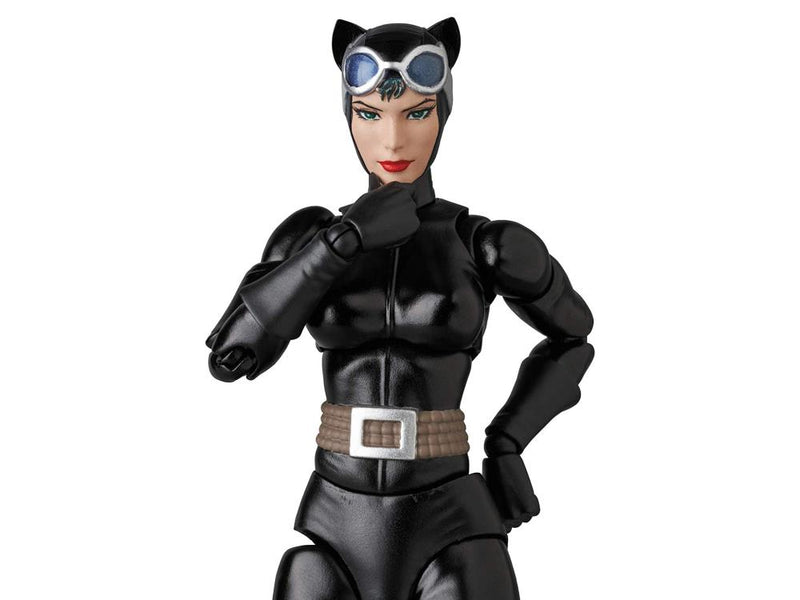 MAFEX Catwoman No.123 Batman: Hush - Action figure -  MAFEX
