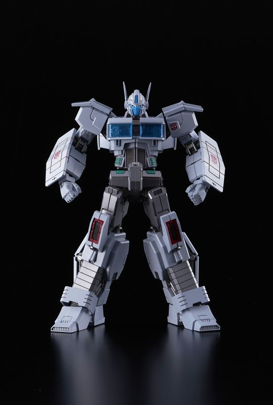 Flame Toys Furai Ultra Magnus (IDW Ver.) - Transformers - Model Kits -  Bandai
