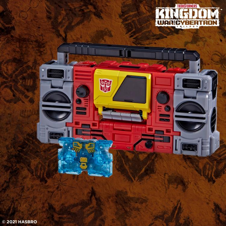 Transformers War for Cybertron: Kingdom Voyager Blaster (preorder) - Action & Toy Figures -  Hasbro