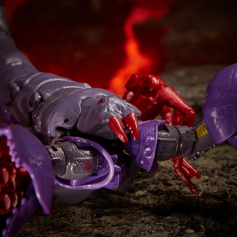 (preorder ETA July/Aug) Transformers Toys Generations War for Cybertron: Kingdom Deluxe WFC-K23 Predacon Scorponok Action Figure - Toy Snowman