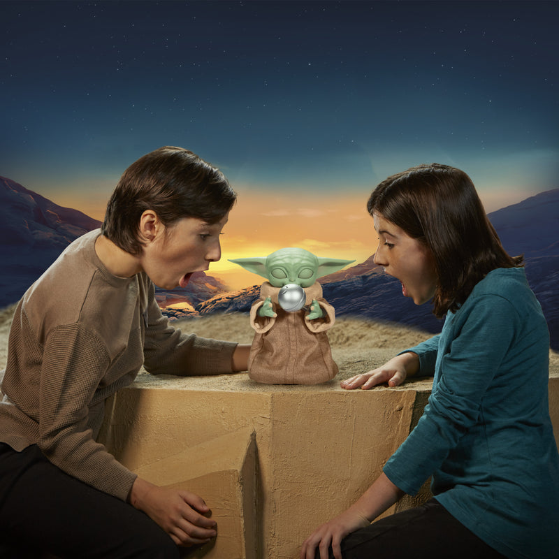 (Preorder ETA Dec) Star Wars Galactic Snackin’ Grogu ( Baby Yoda ) - Toy Snowman