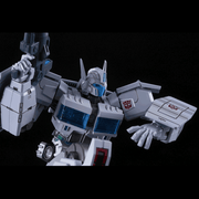 Flame Toys Furai Ultra Magnus (IDW Ver.) - Transformers - Model Kits -  Bandai