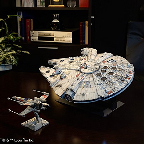 Millennium Falcon (Standard Edition) "Star Wars: A New Hope", Bandai 1/72 Perfect Grade (PG) - Model Kits -  Bandai