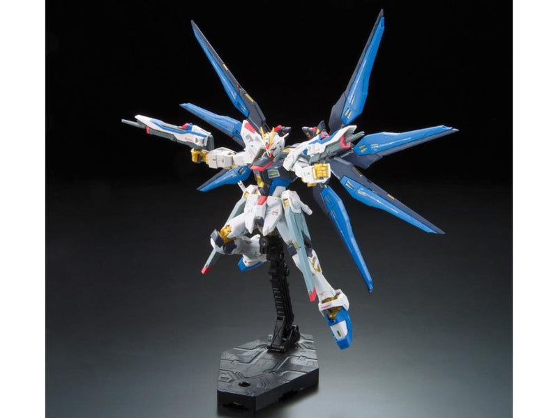 RG Strike Freedom Gundam 1/144 - ZGMF-X20A - Model Kit > Collectable > Gunpla > Hobby -  Bandai