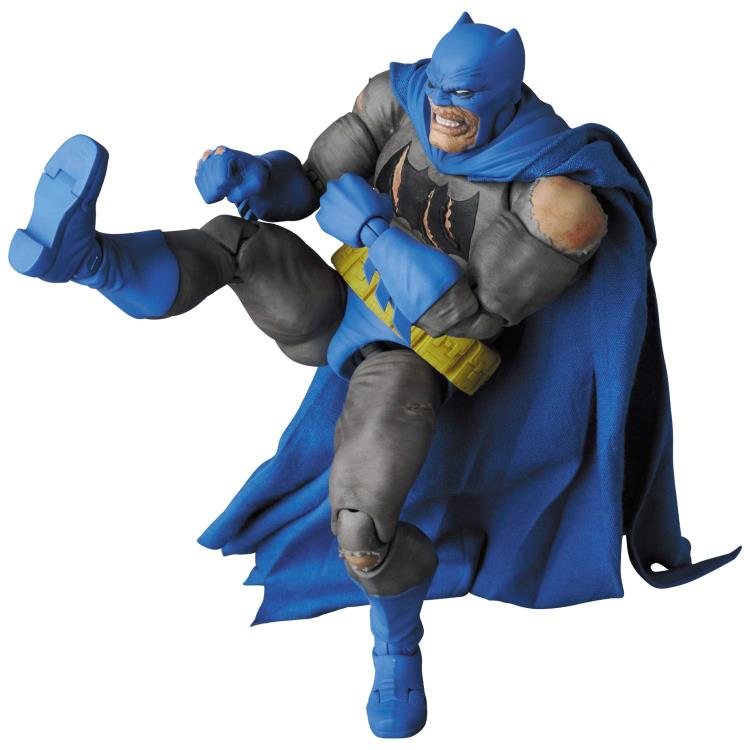 Batman: The Dark Knight Returns Triumphant MAFEX No.119 Batman - Toy Snowman
