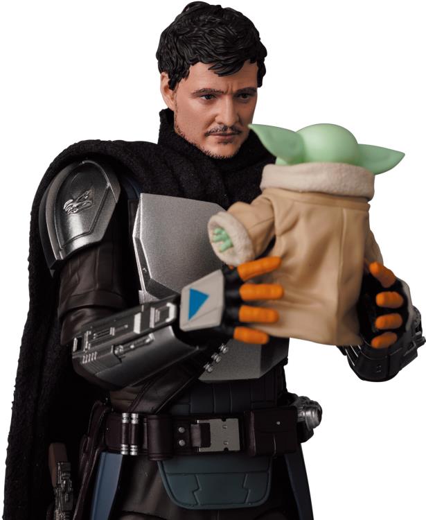 The Mandalorian MAFEX #200 The Mandalorian - Ver. 2.0 — Toy Snowman