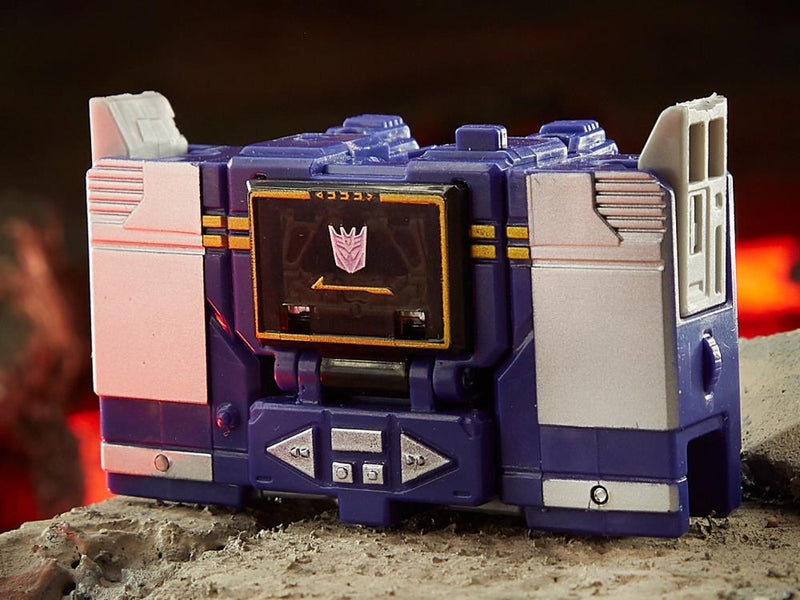 Transformers War for Cybertron: Kingdom Core Soundwave — Toy Snowman