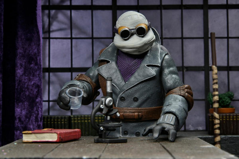 Universal Monsters x Teenage Mutant Ninja Turtles - Ultimate Donatello as The Invisible Man (preorder ETA Q2 2023) - Collectables > Action Figures > toys -  Neca