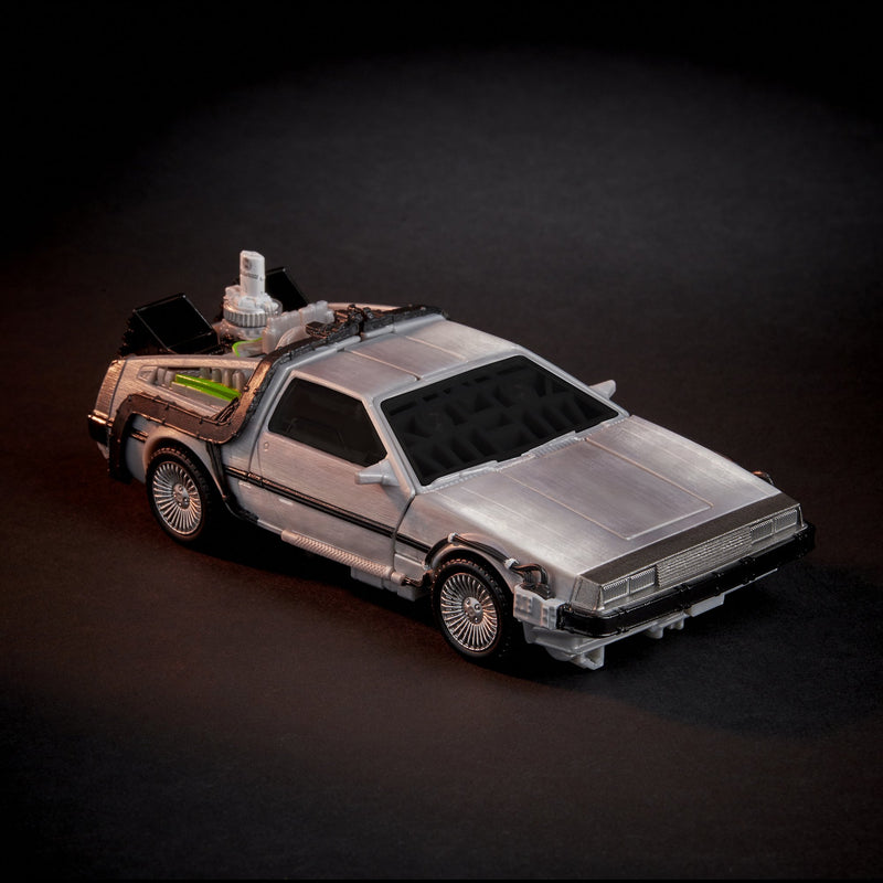 Transformers Generations Collaborative: Back to the Future Mash-Up, Gigawatt Figure - Action & Toy Figures -  Hasbro