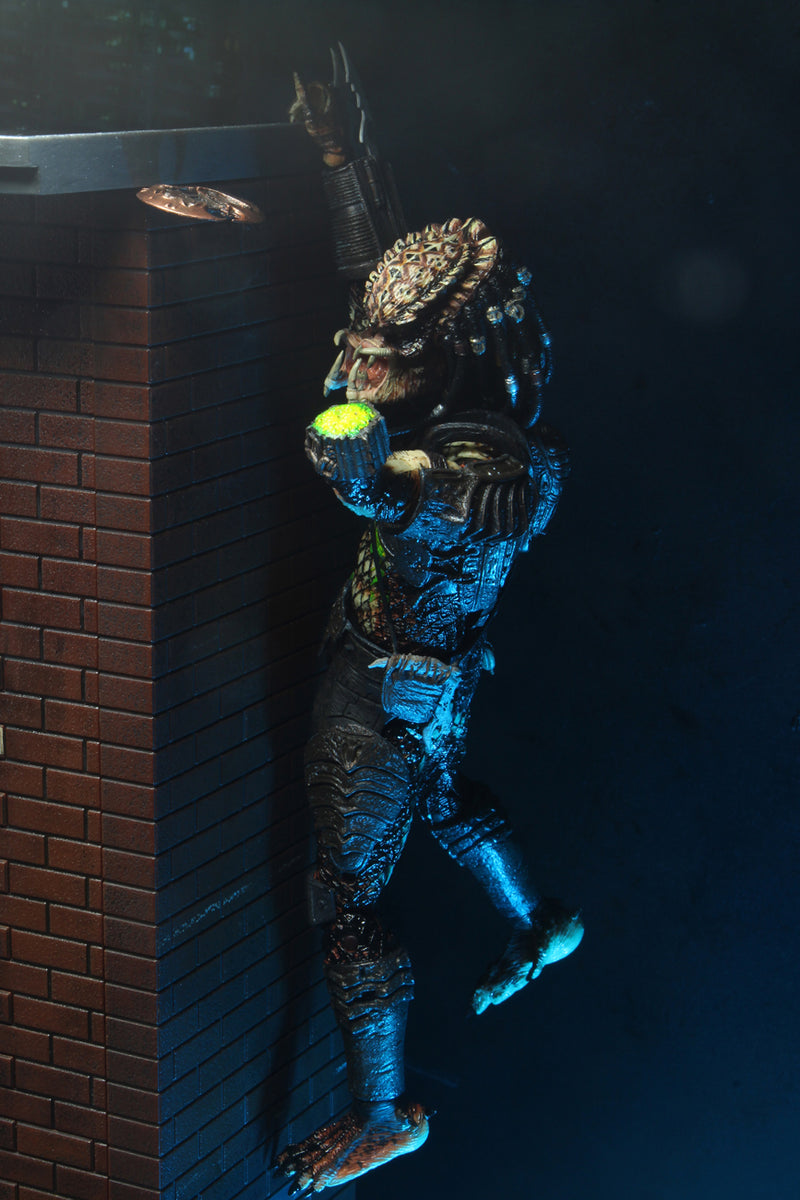 Neca Predator 2 Ultimate Battle-Damaged City Hunter - Toy Snowman