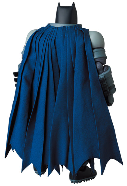 Batman: The Dark Knight Returns MAFEX #146 Armored Batman - Action & Toy Figures -  MAFEX