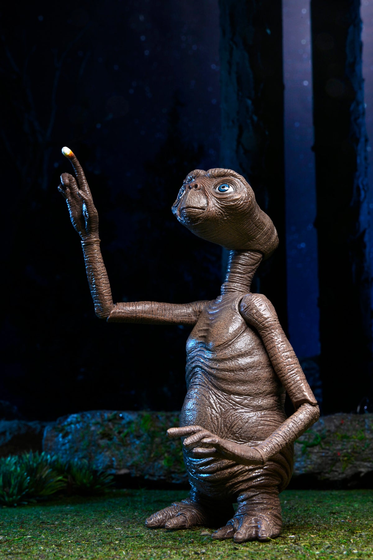 NECA 40th Anniversary Ultimate E.T. (substandard packaging) — Toy Snowman