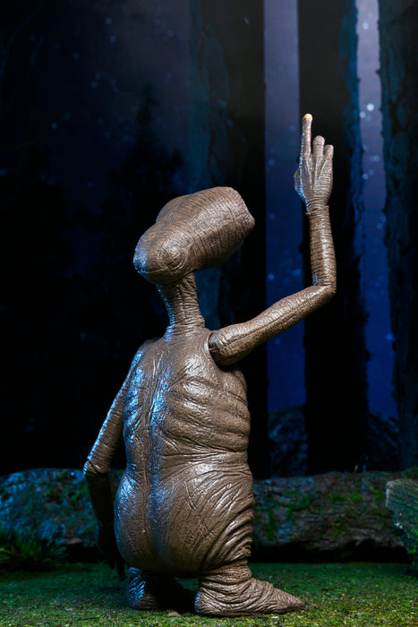 NECA 40th Anniversary Ultimate E.T. - Collectables > Action Figures > toys -  Neca