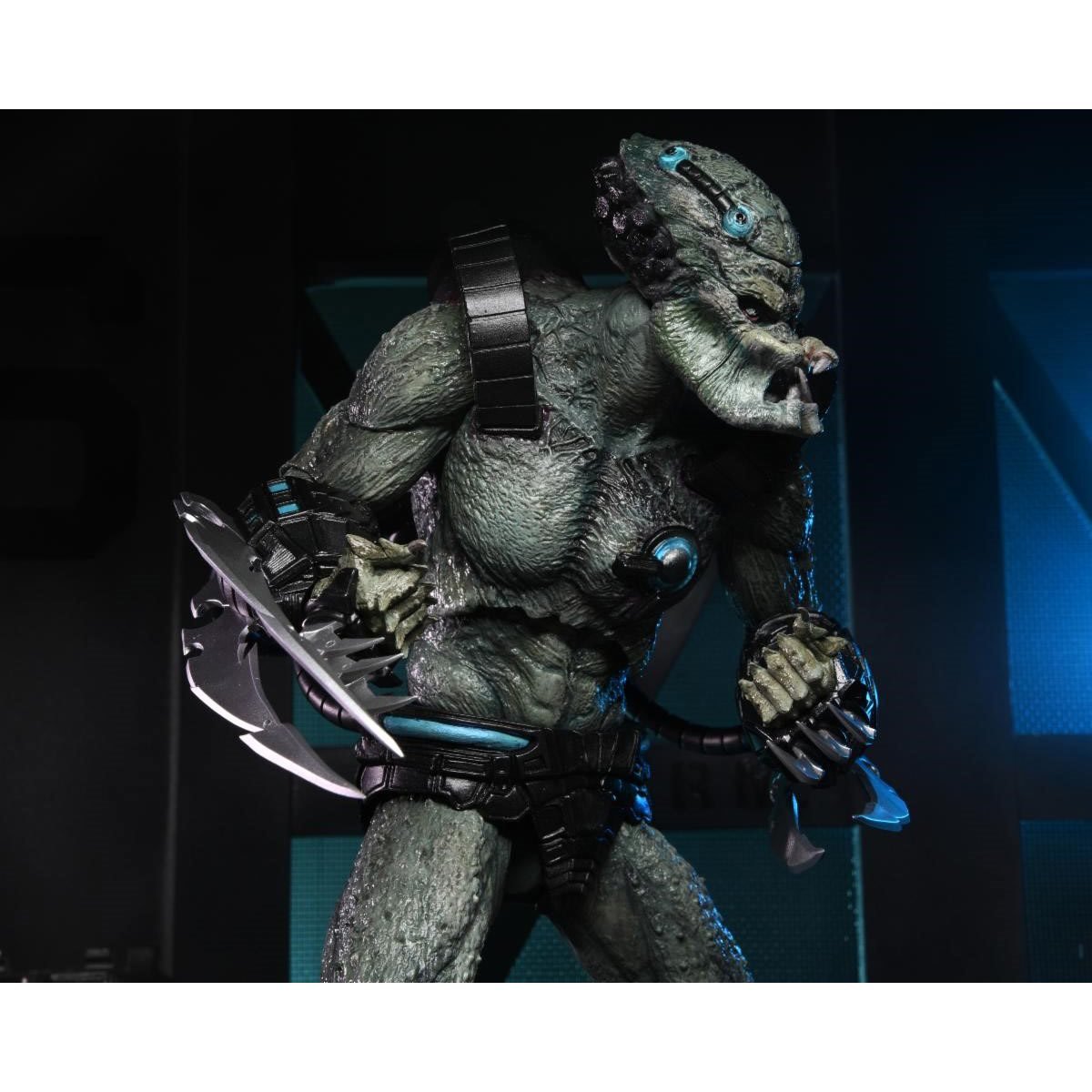 Neca Predator Concrete Jungle Stone Heart Protector For NECA