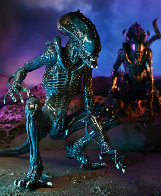 Alien vs. Predator Aliens Set of 3 Figures (Movie Deco) — Toy Snowman
