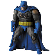 Batman: The Dark Knight Returns Triumphant MAFEX No.119 Batman - Toy Snowman