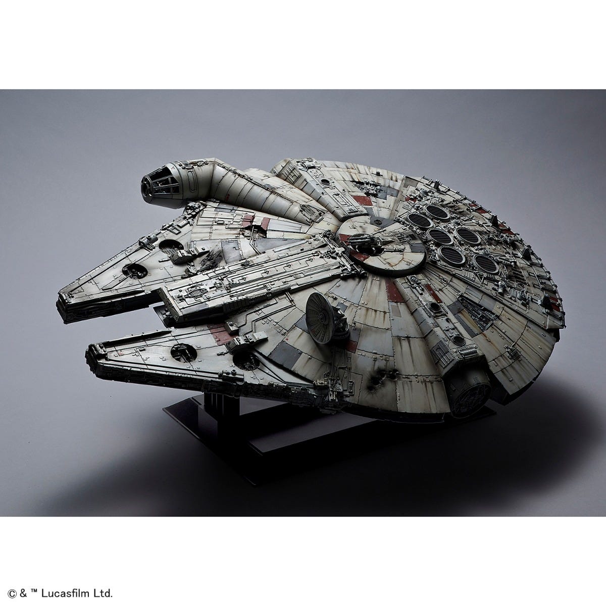 Millennium Falcon (Standard Edition) 