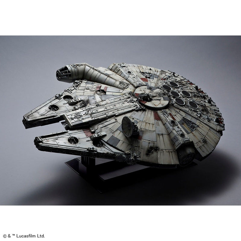 Millennium Falcon (Standard Edition) "Star Wars: A New Hope", Bandai 1/72 Perfect Grade (PG) - Model Kits -  Bandai