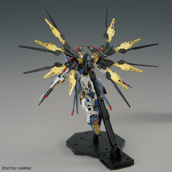MGEX Strike Freedom Gundam 1/100 - Model Kit > Collectable > Gunpla > Hobby -  Bandai