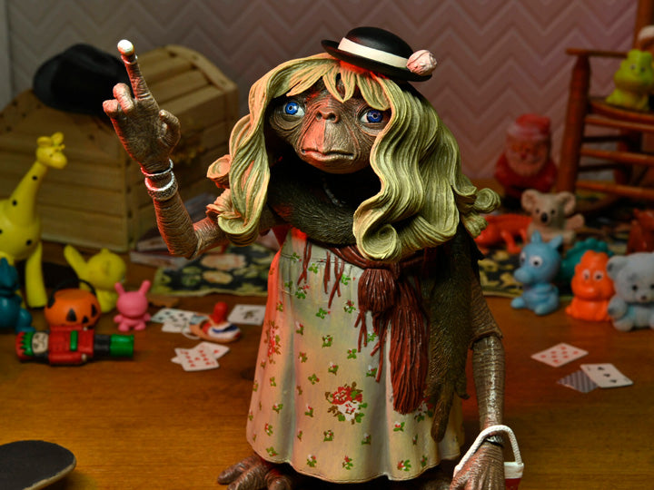 E.T. 40th Anniversary Ultimate Dress Up E.T. - Collectables > Action Figures > toys -  Neca