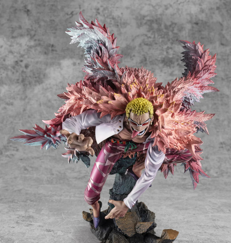 ONE PIECE - Portrait.Of.Pirates  "WA-MAXIMUM”: "Heavenly Yaksha" Donquixote Doflamingo - statue -  MEGAHOUSE CORPORATION