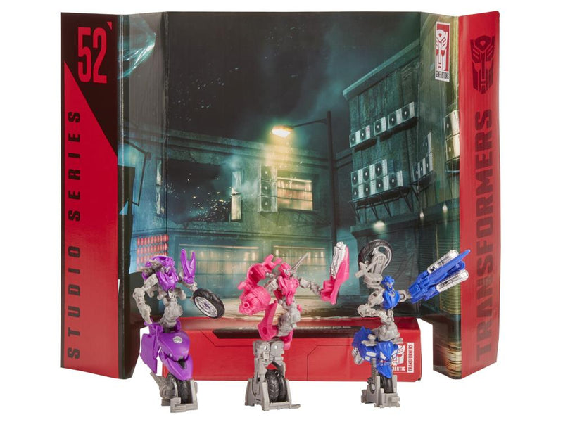 Transformers Studio Series 52 Deluxe Chromia, Arcee, and Elita-1 - Toy Snowman