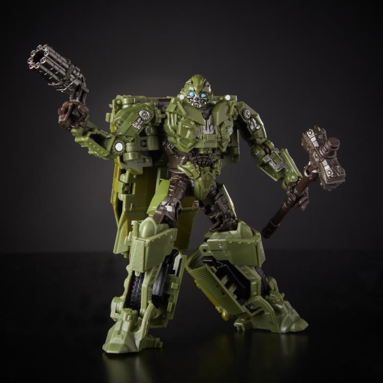 Transformers Studio Series 26 Deluxe WWII Bumblebee - Toy Snowman