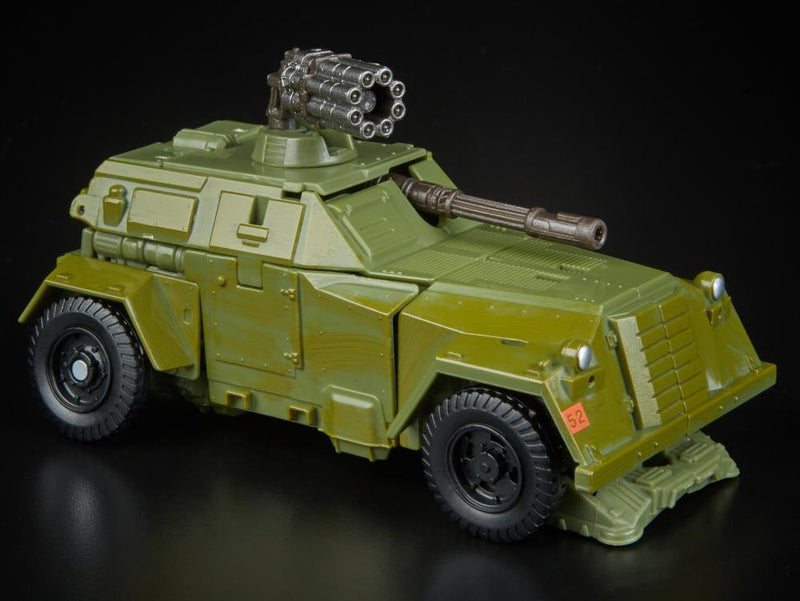 Transformers Studio Series 26 Deluxe WWII Bumblebee - Toy Snowman