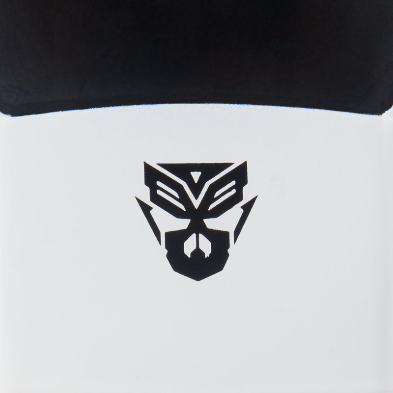 Transformers Generations Selects Deluxe WFC-GS16 Bug Bite - Toy Snowman