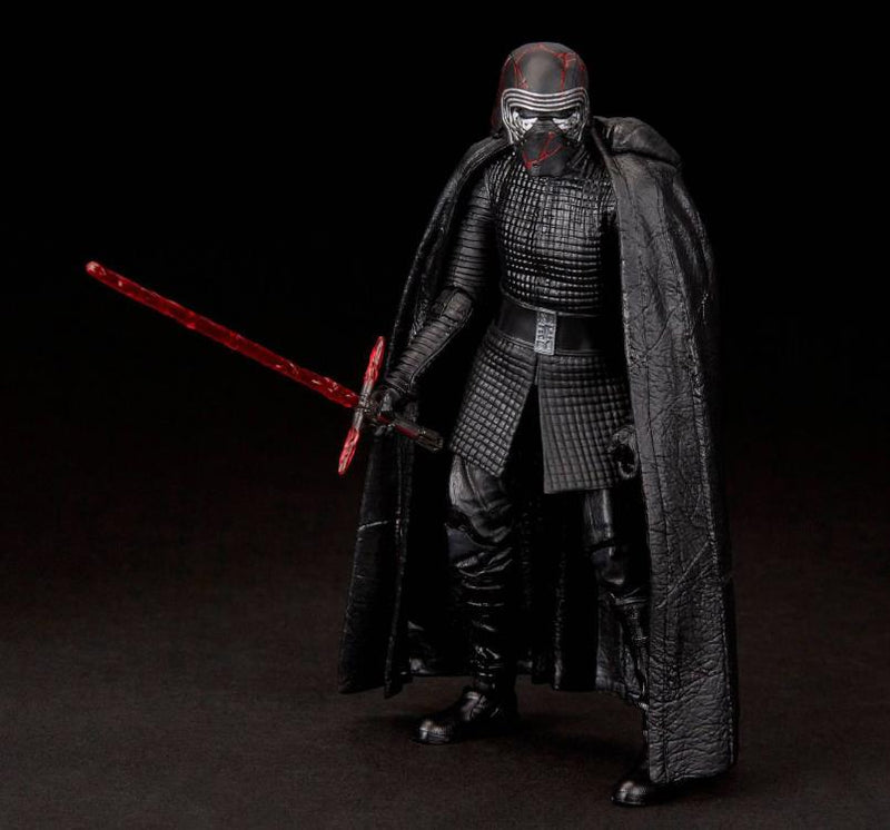 Star Wars: The Black Series 6" Supreme Leader Kylo Ren (The Rise of Skywalker) - Toy Snowman